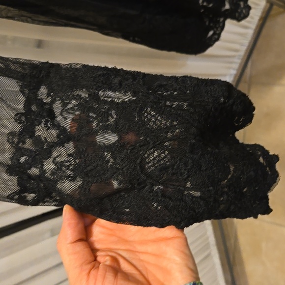 Volcom layered lace dress - Picture 3 of 4